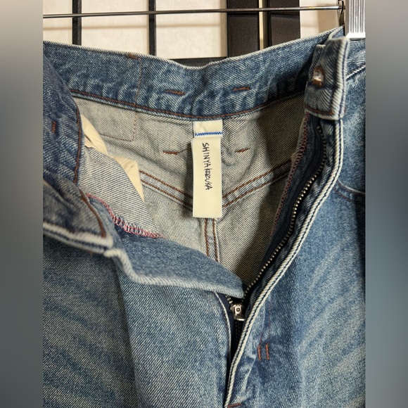 Shinyakozuka Ordinary City Loose Jeans - Picture 5 of 6